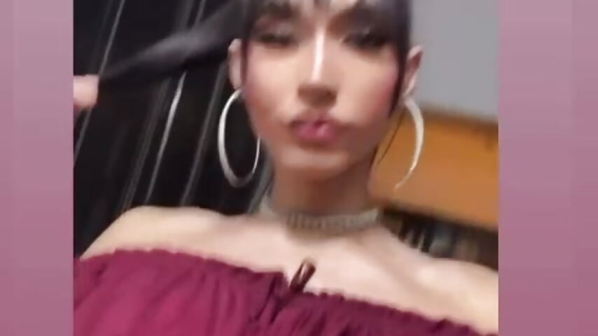 cute girl - video by TransDivaSantana cam model