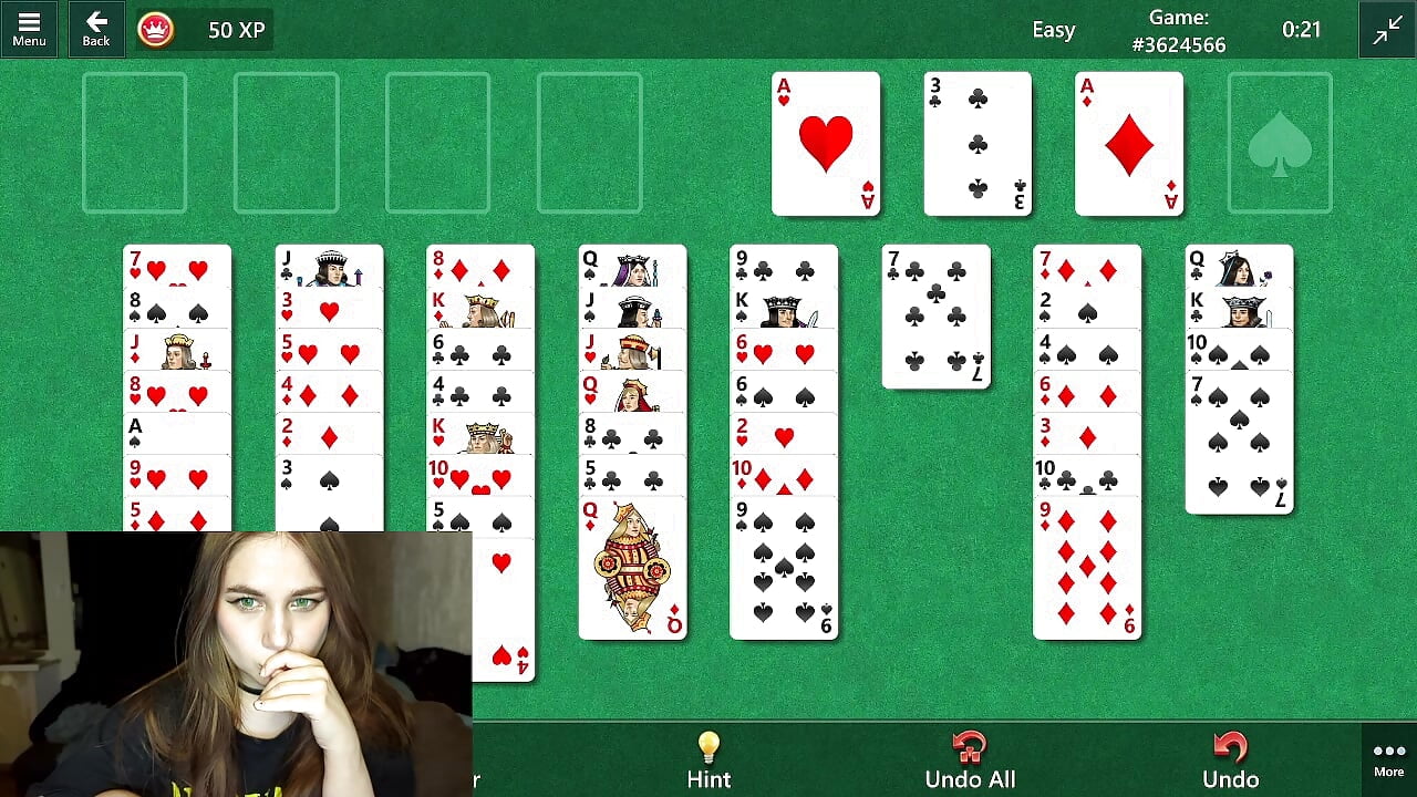 Gamer girl - clip cu Luna_Luvgoon model videochat