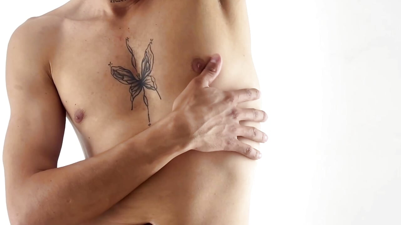 Emer 🦾💥 - فيديو من Emer_santos موديل الكام