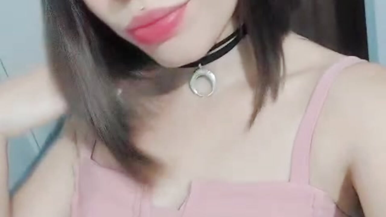 friends - video by DeisyWalker cam model