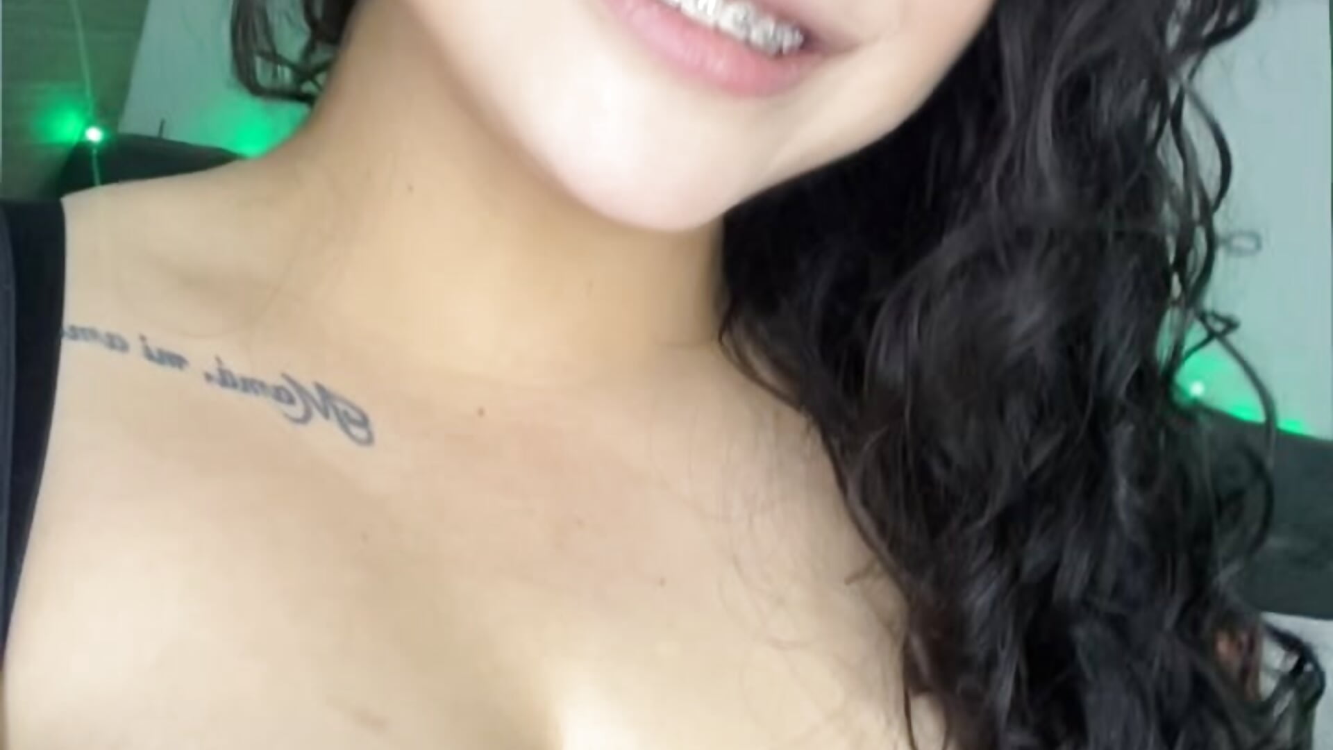 Curly girl 🌼🫶🏻 - video by Amyy_1 cam model
