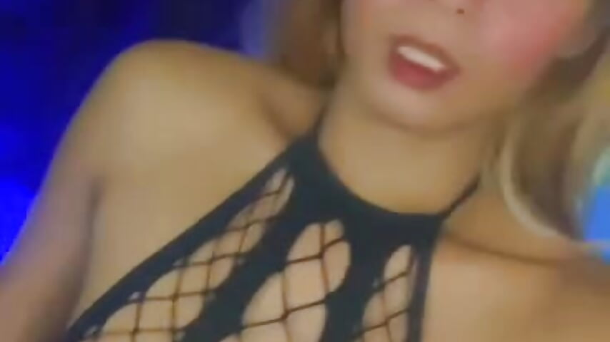 6a03407c-a489-41d0-a9eb-b7a23fc571e8 - Video von karriemae69 Cam-Model