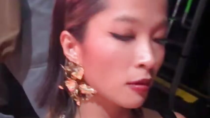 Kiss 💋 - video CuteAsianLilly kameramallilta