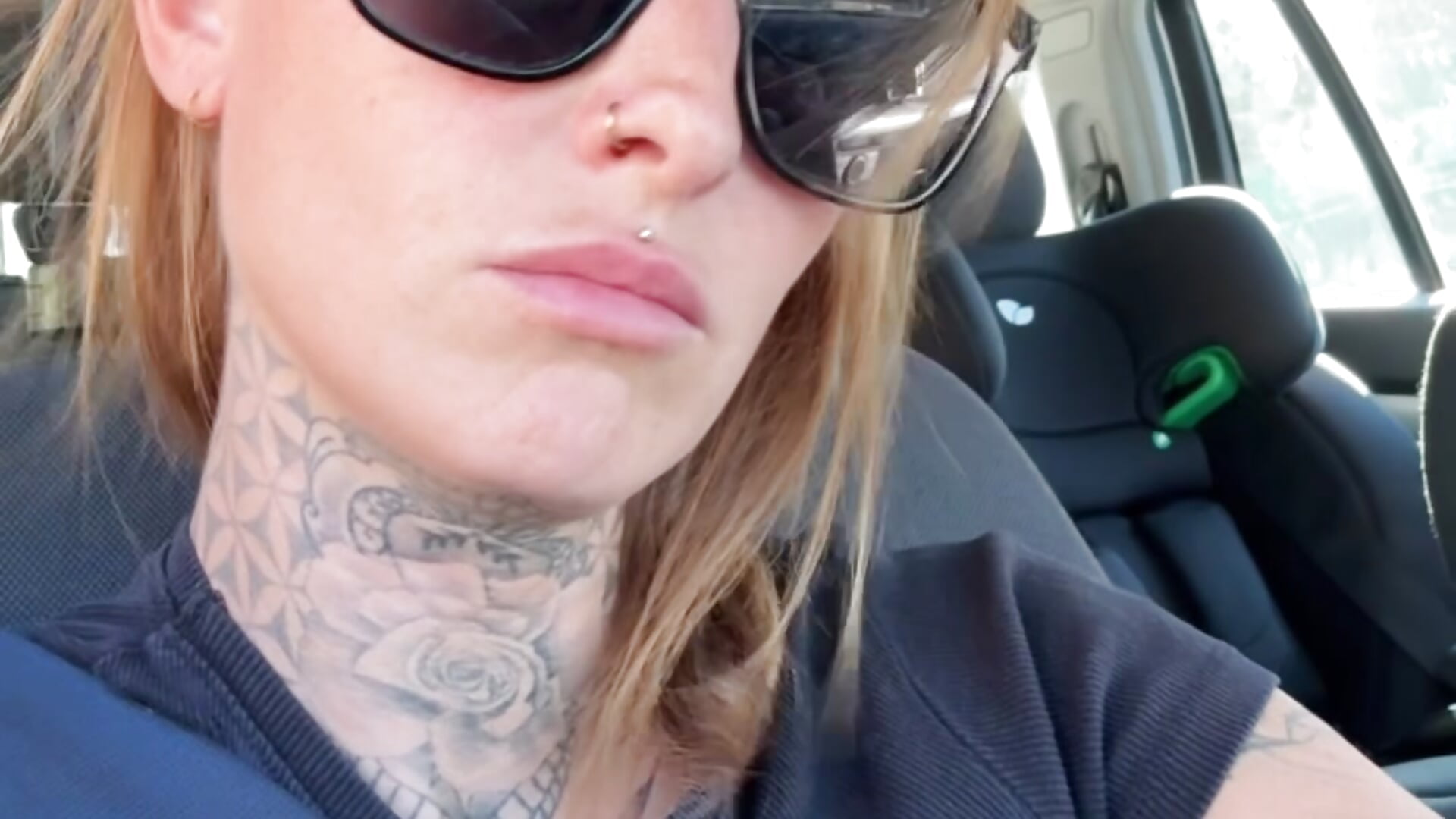 44f04833142a4642a05d331078d37b92 - วิดีโอโดย Klarry69 โมเดลแคม