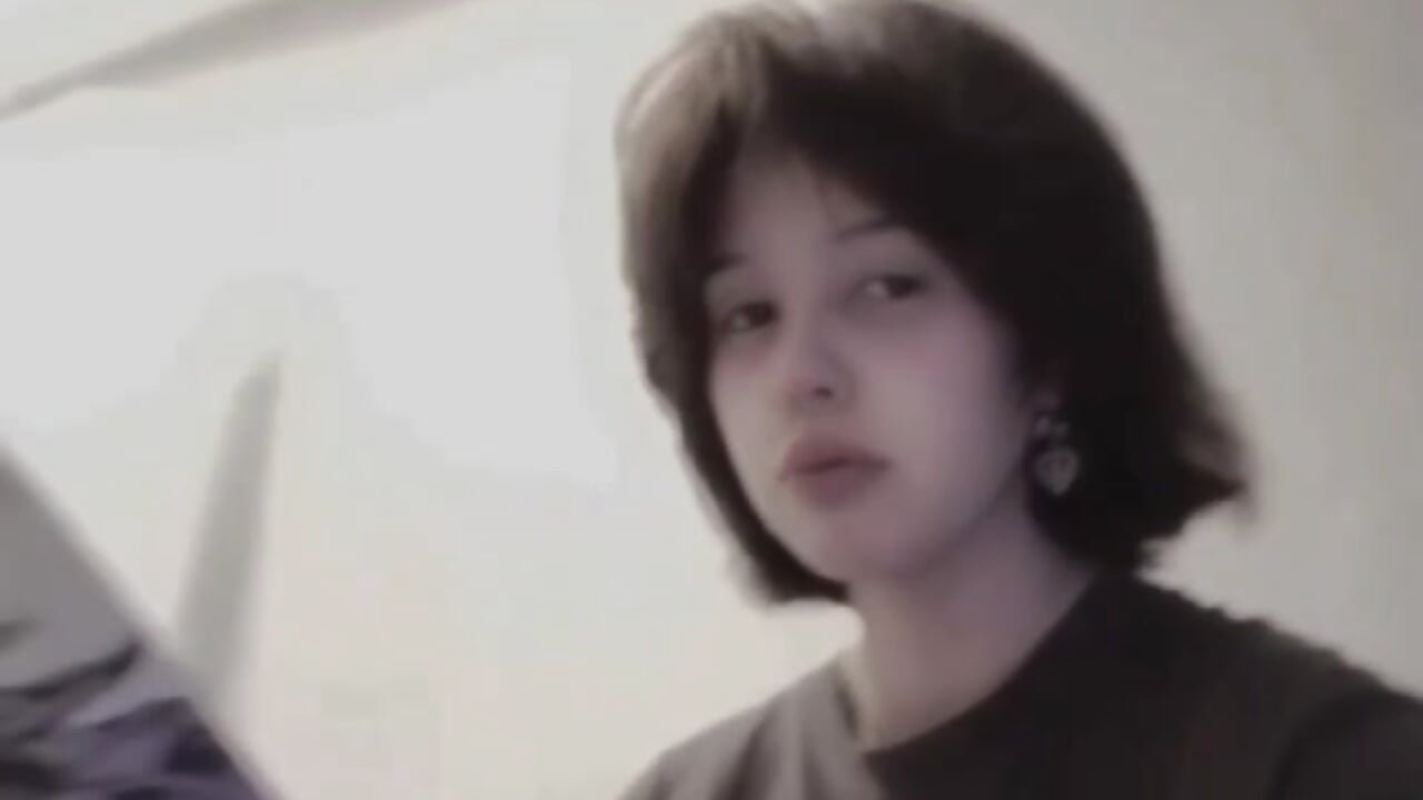 me and my painting - video by DeerMiracle cam model