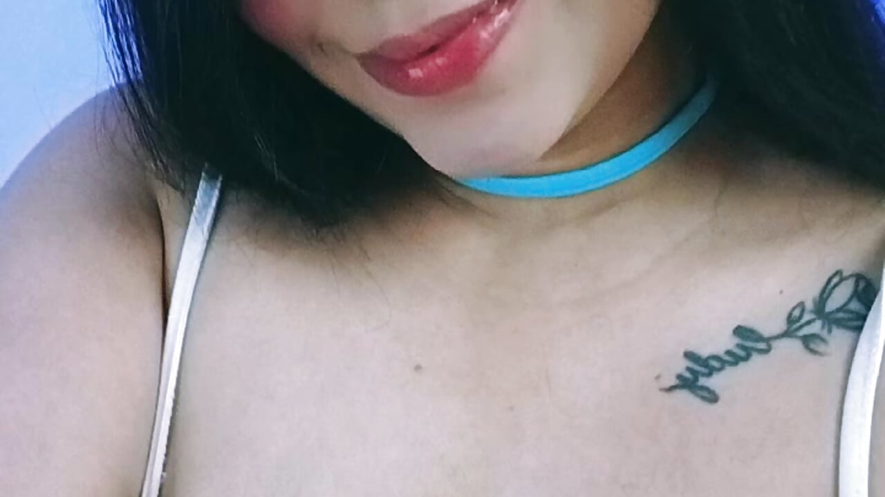 💗 - video by latin_mommy_ cam model