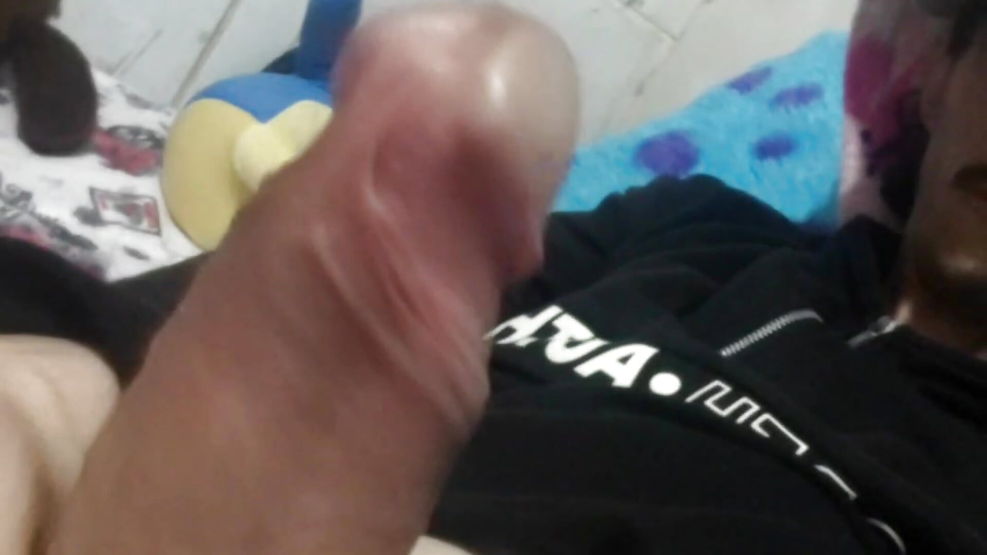 VID-20240803-WA0041 - vidéo du modèle de showcams sk8-boy