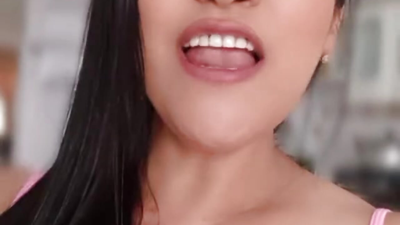 one day at a time - video by MarilynRoxy cam model