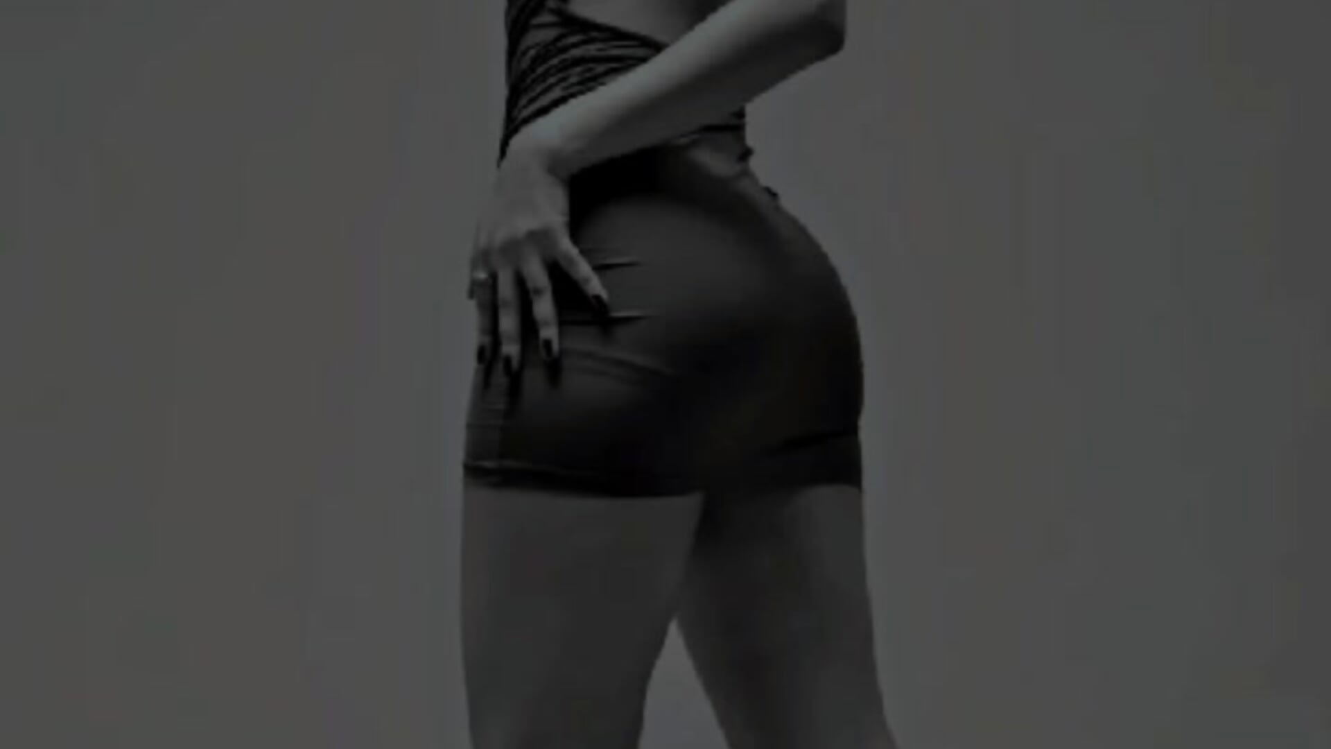 If you don't see uh👅 gonna mess with mee😒🫦 - video by love_bitessss cam model