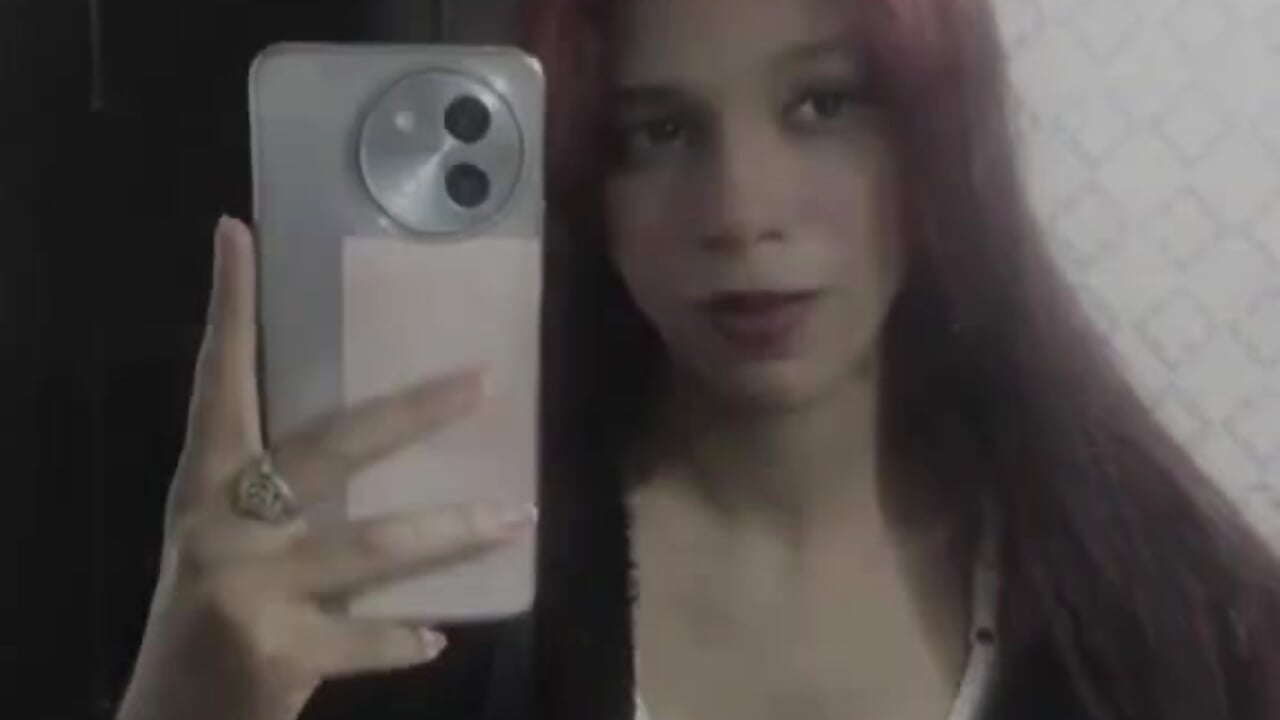 Reflection of a Dream - clip cu dakota-squirt model videochat