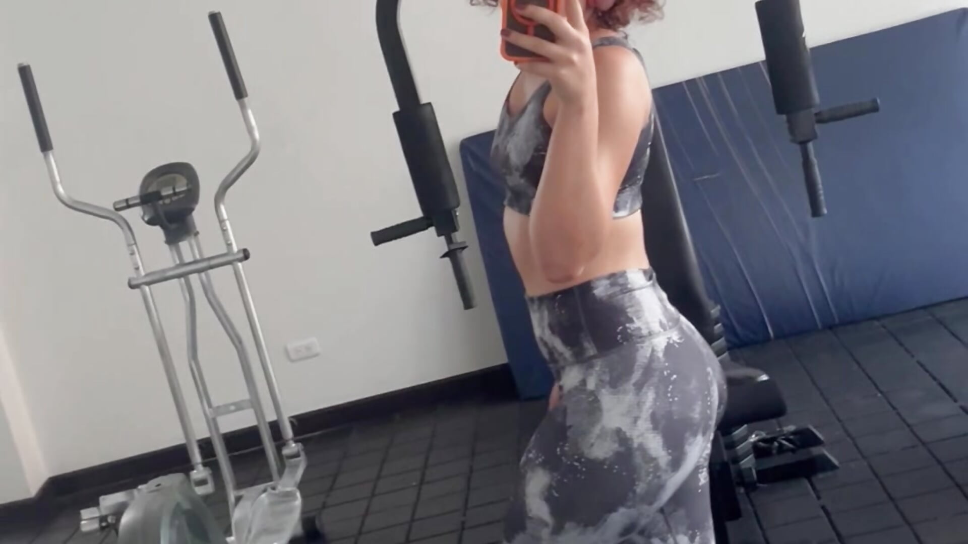 IMG_7267 - clip cu Cadycox_ model videochat