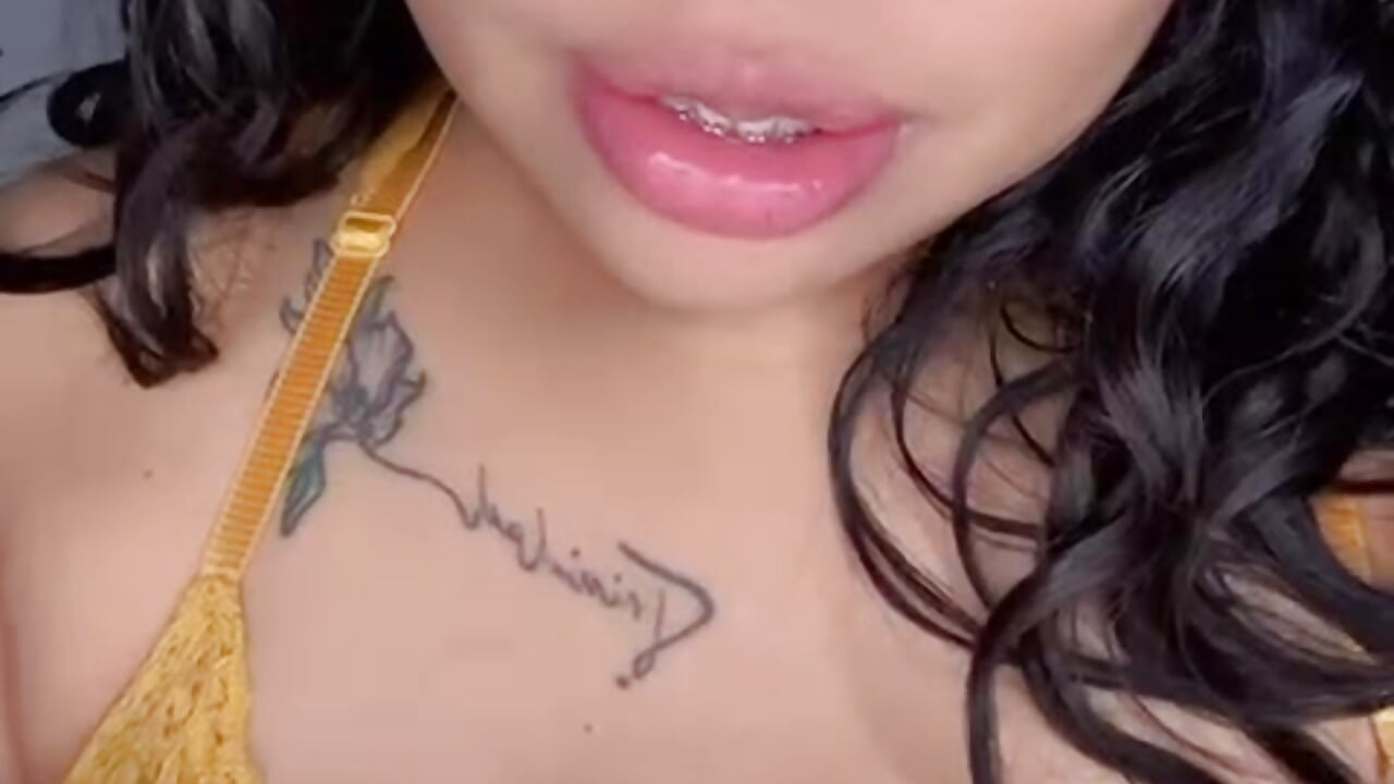 Yummy - video by VanessaFory cam model