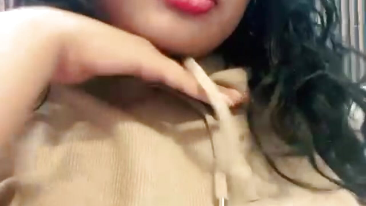 Always welcome here 🫦 - video by VanessaFory cam model