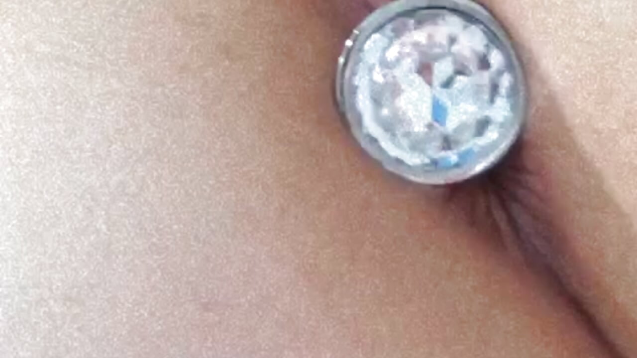 Plugadinha - video by hotloirah cam model