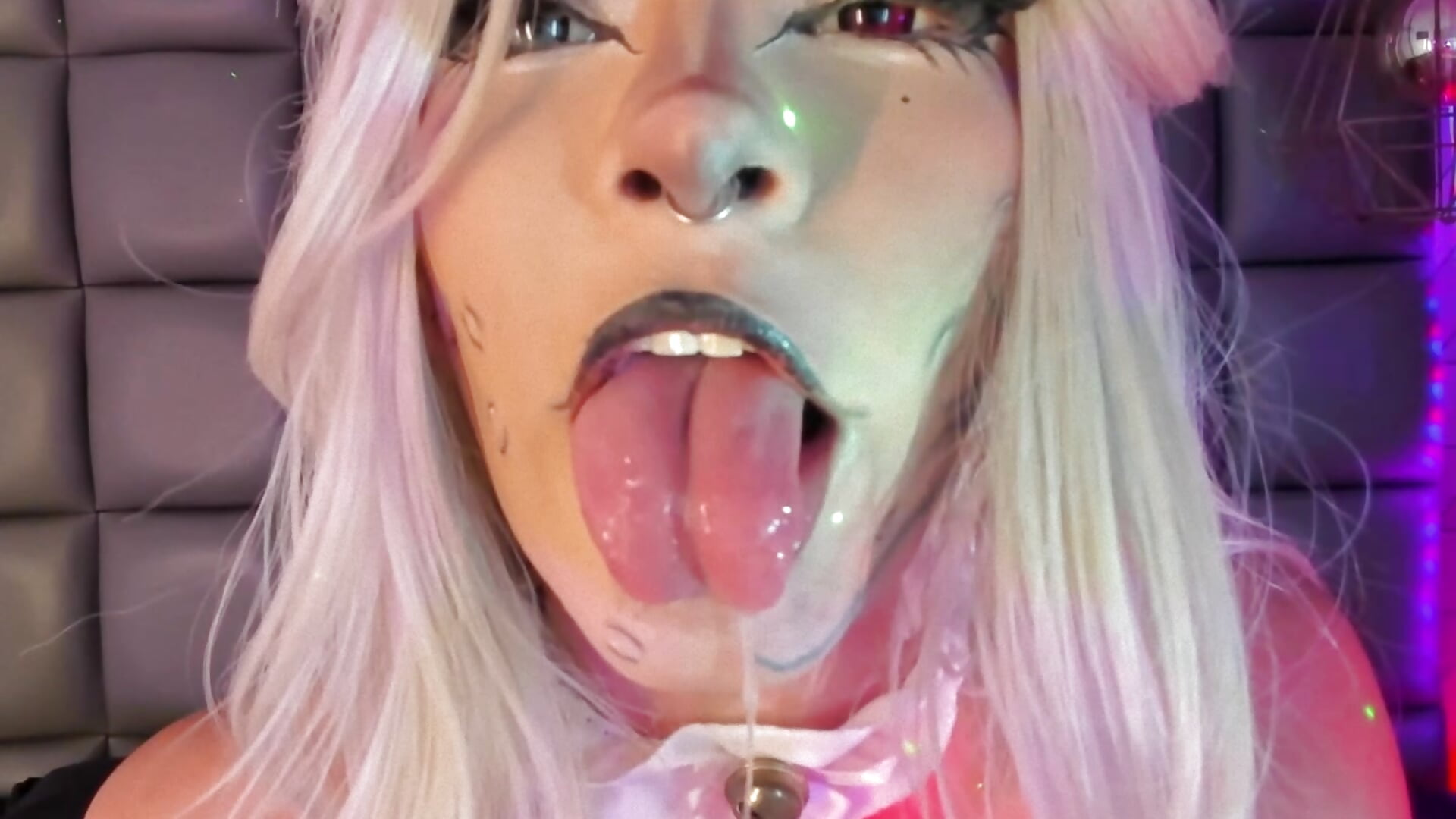 Kitty Sin 🦇 - video by kira_vance cam model