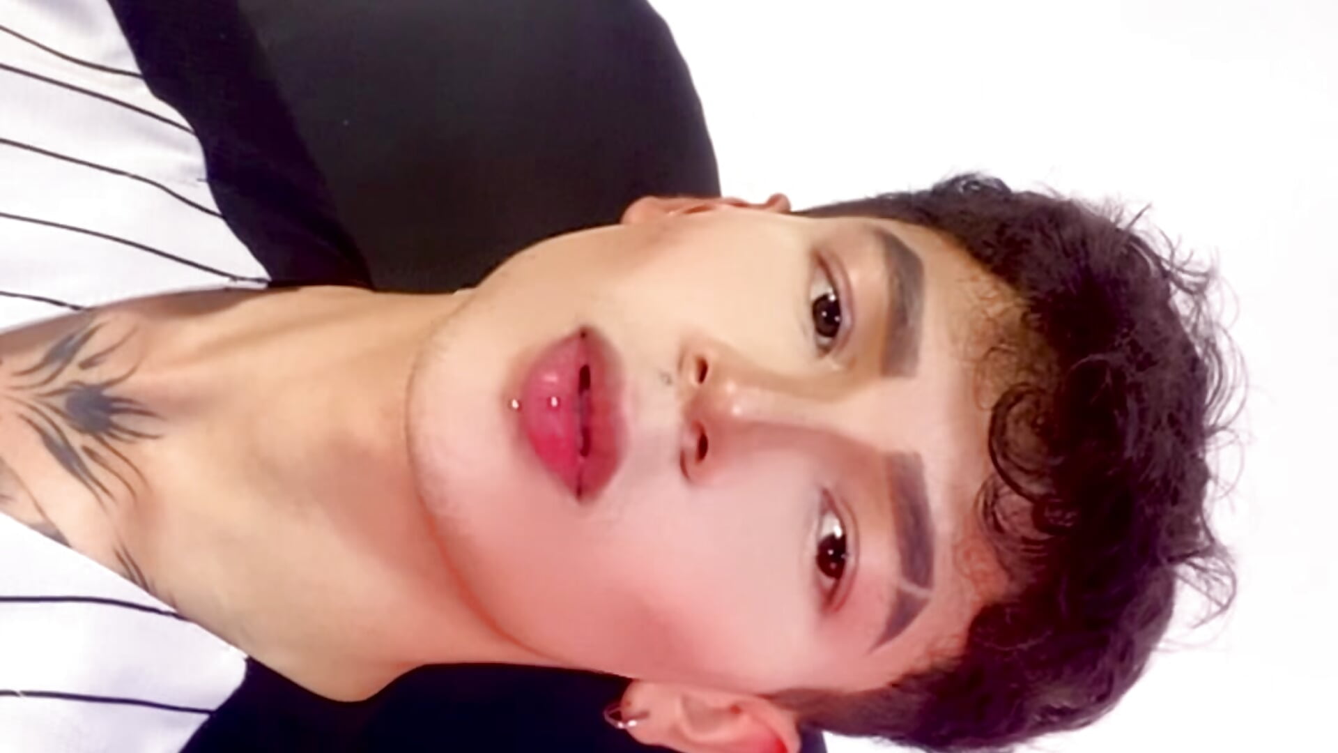 Me😉🖤 - Axel_InkShade_ 캠 모델의 동영상