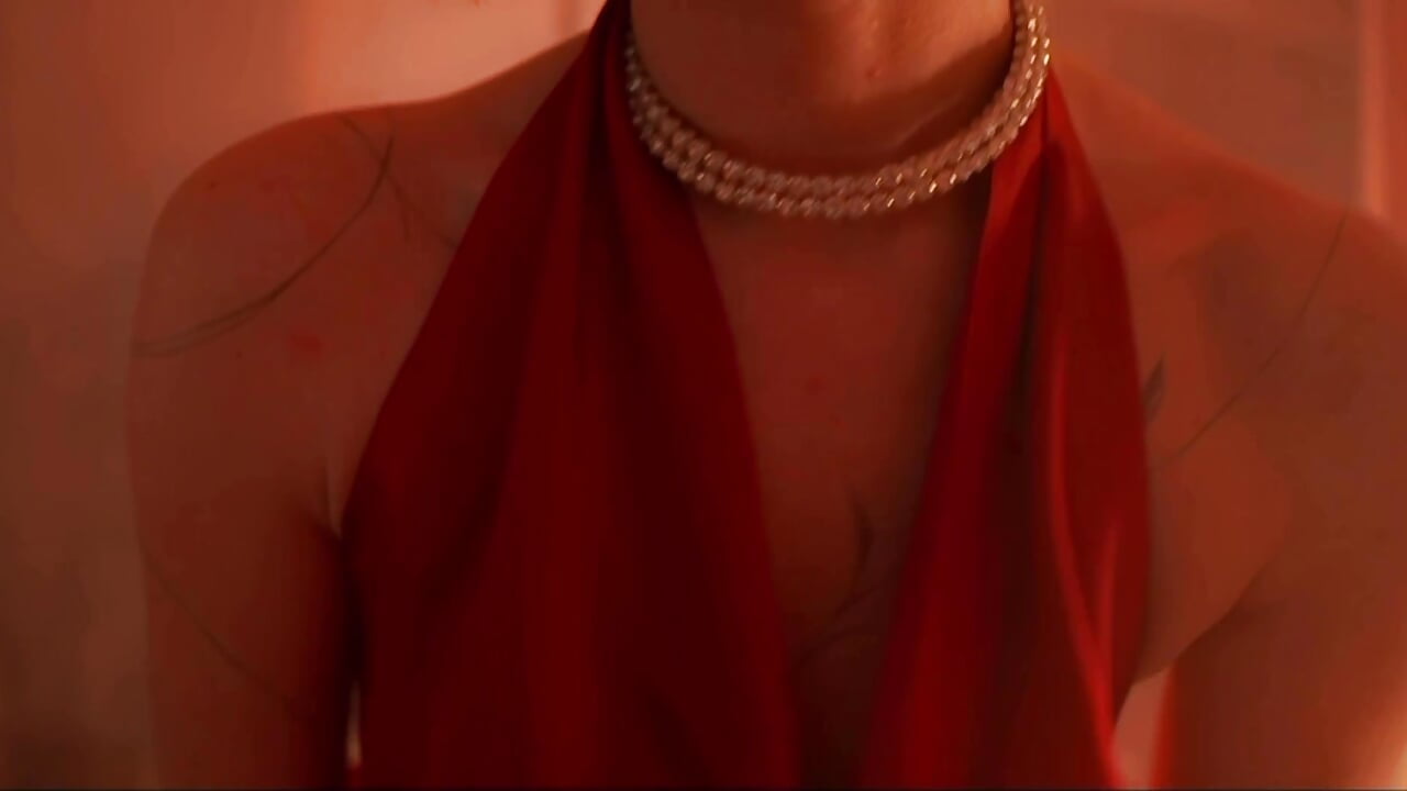 red mood - vídeo de Serena_West_ modelo de câmara