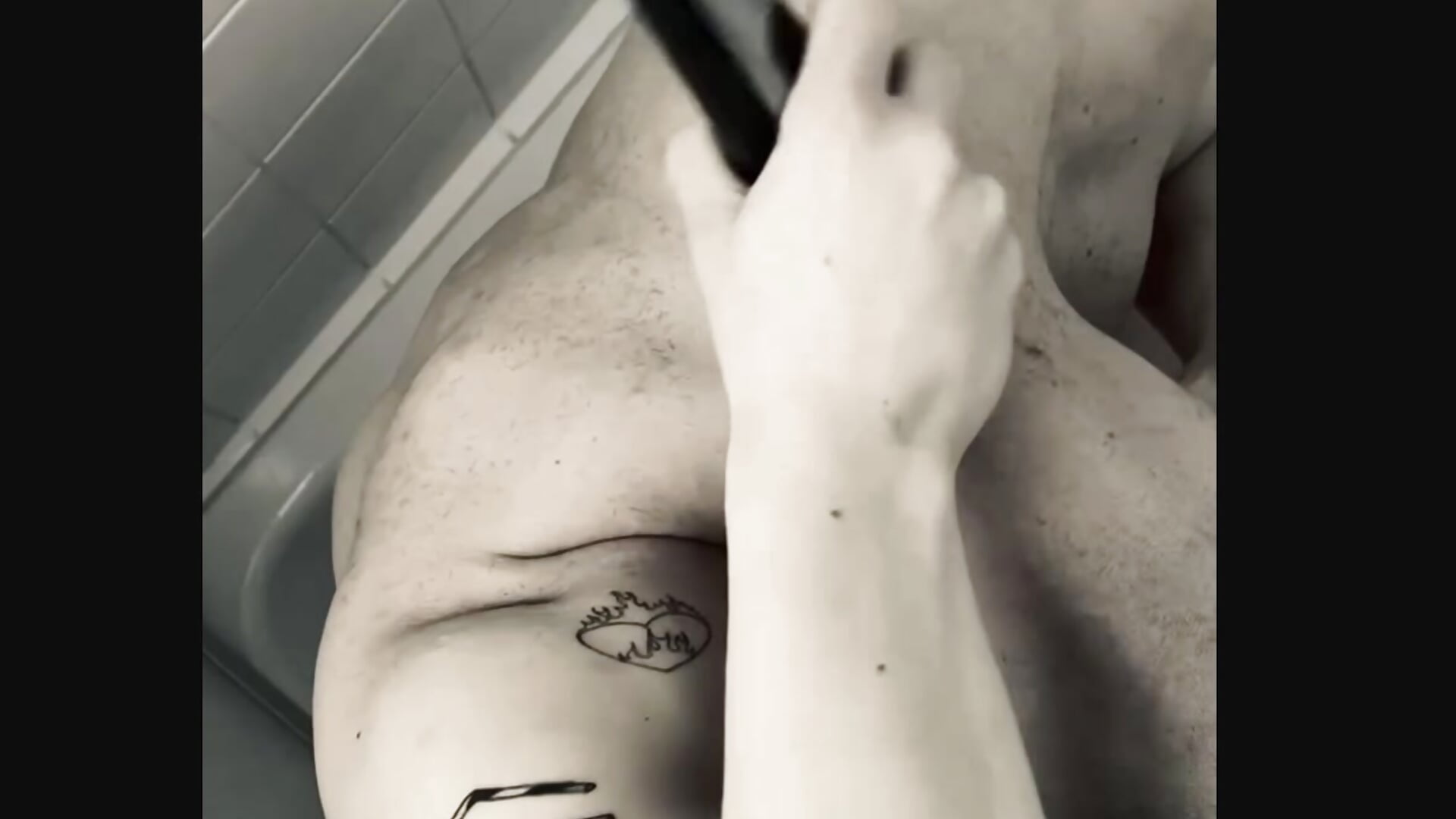 shaving my head - vidéo du modèle de showcams lrims