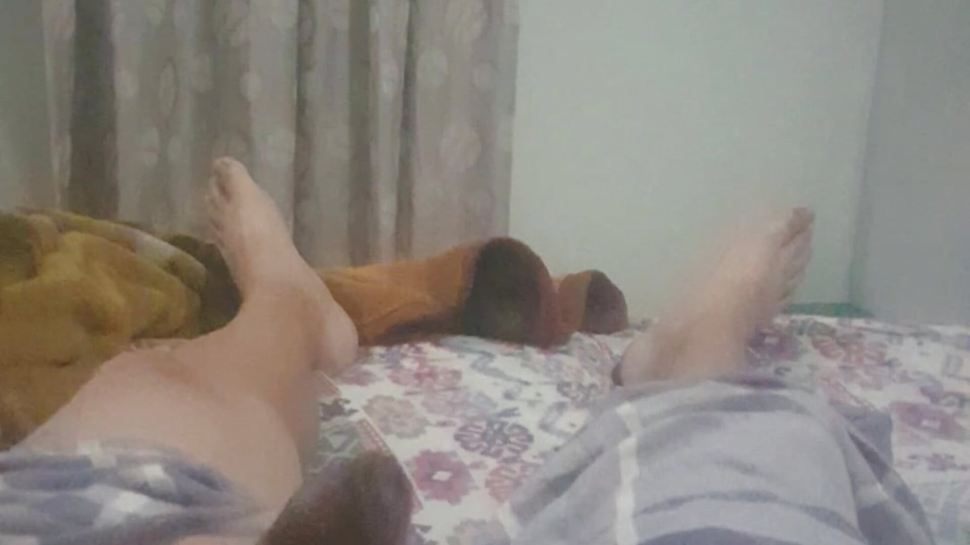 morning wood – видео вебкам-модели littlegoddyboy