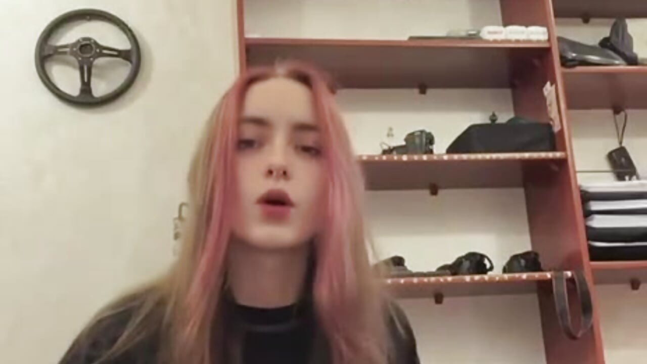 🎀－カメラキャストのBeckiMacrenoの動画