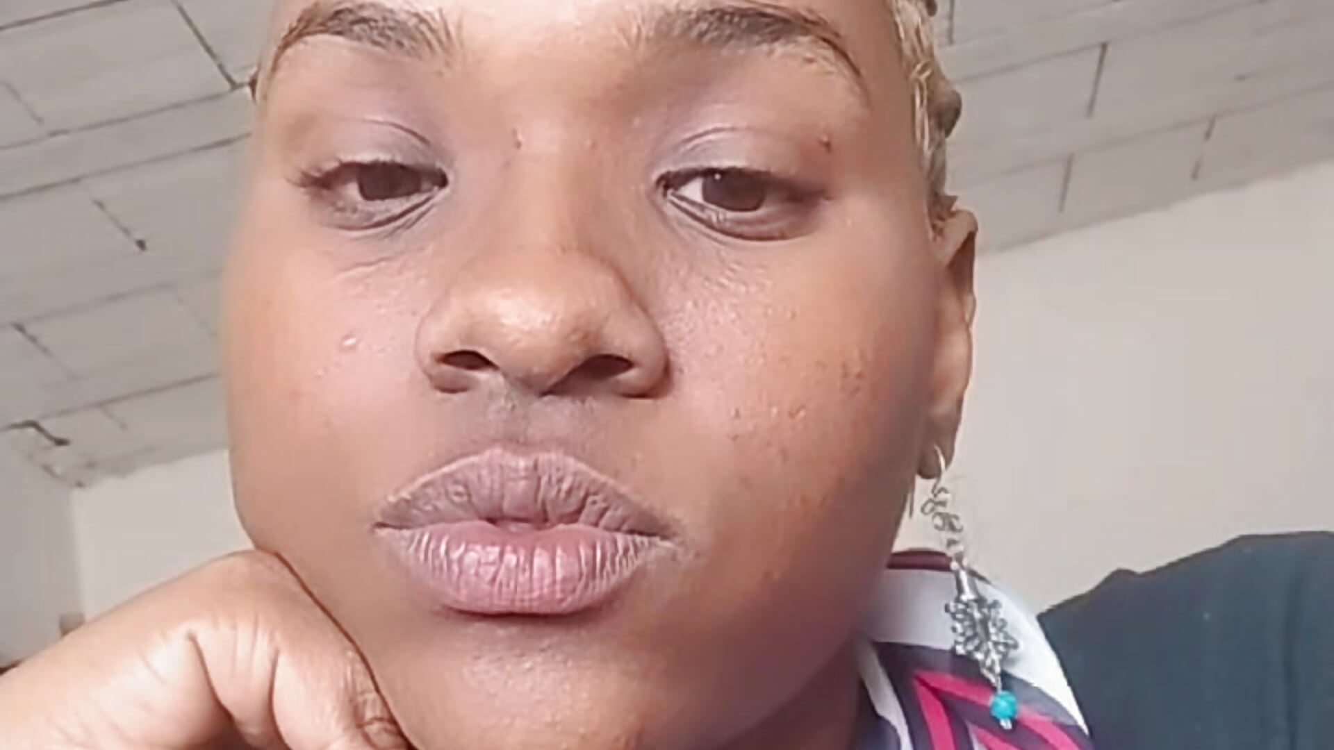 VID_20250928_082531_297 - video by darkbombolete cam model