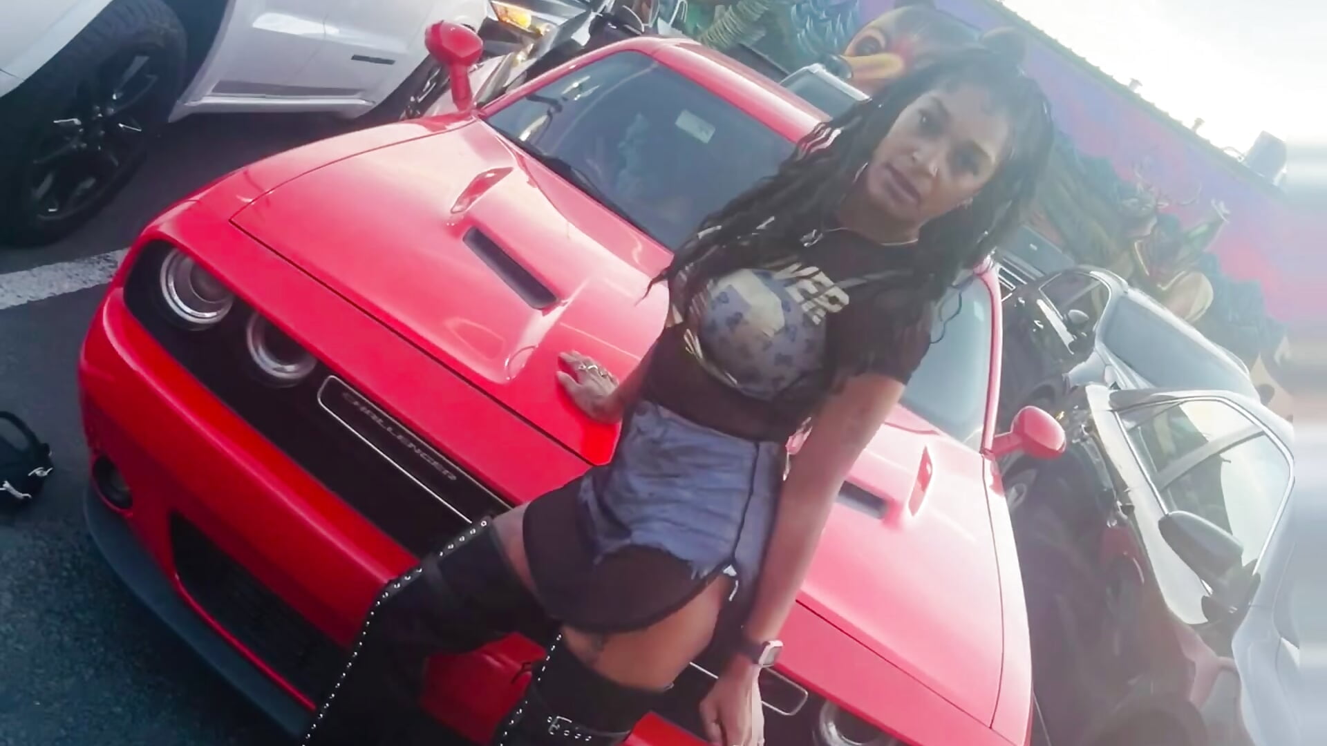 Muscle Car - vídeo de la modelo de cam UniqueBaybee