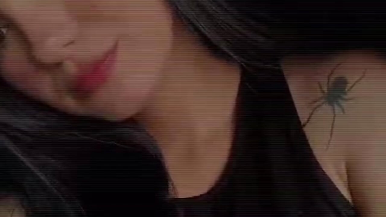 70445 – video od webkamerové modelky Adrenaline_crazy