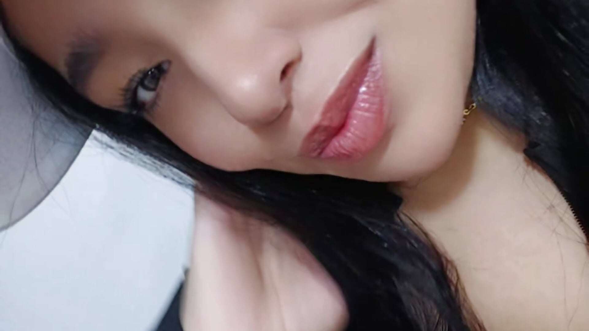 🤭– violet__rouse__ kameramodell videója