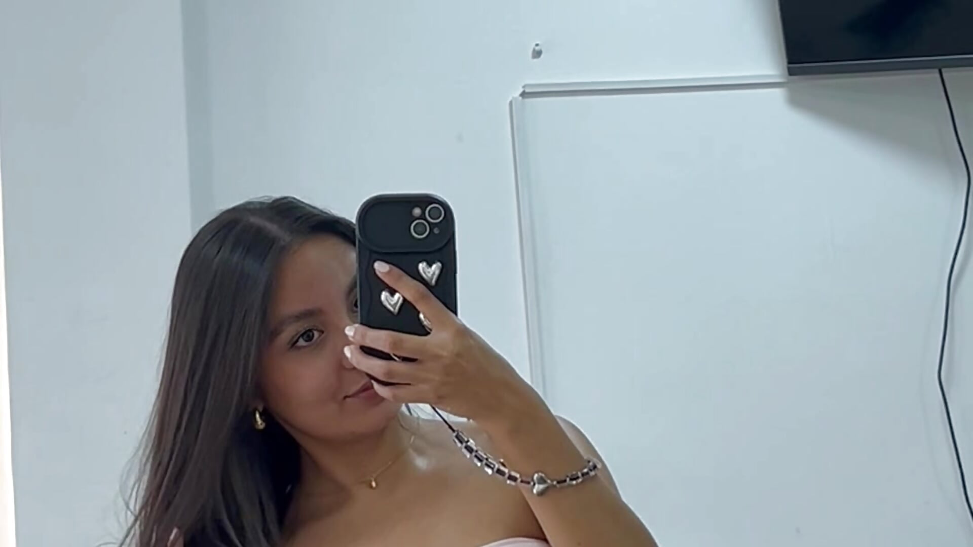 IMG_4560 - video by Nicollewest1 cam model