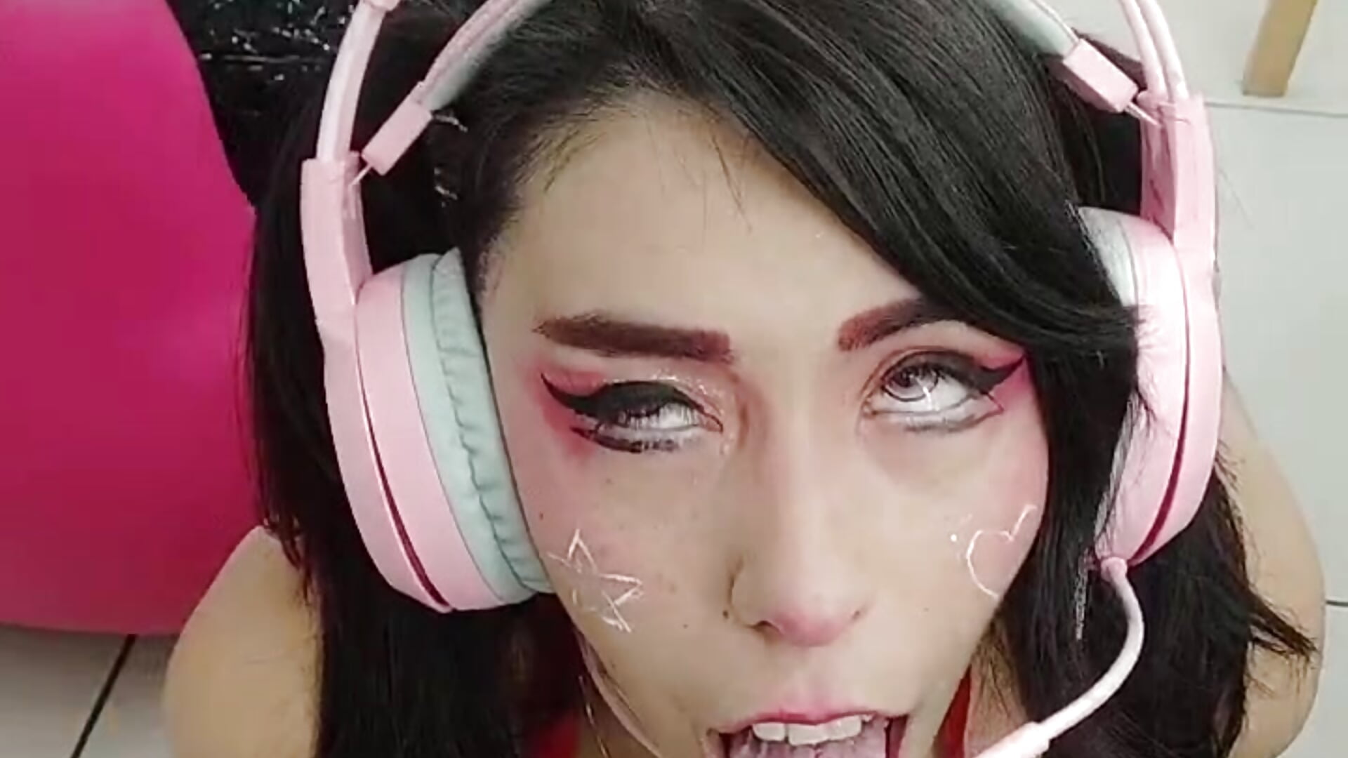 AHEGAO FACE - video oleh Sky_Girl_LS kamera model