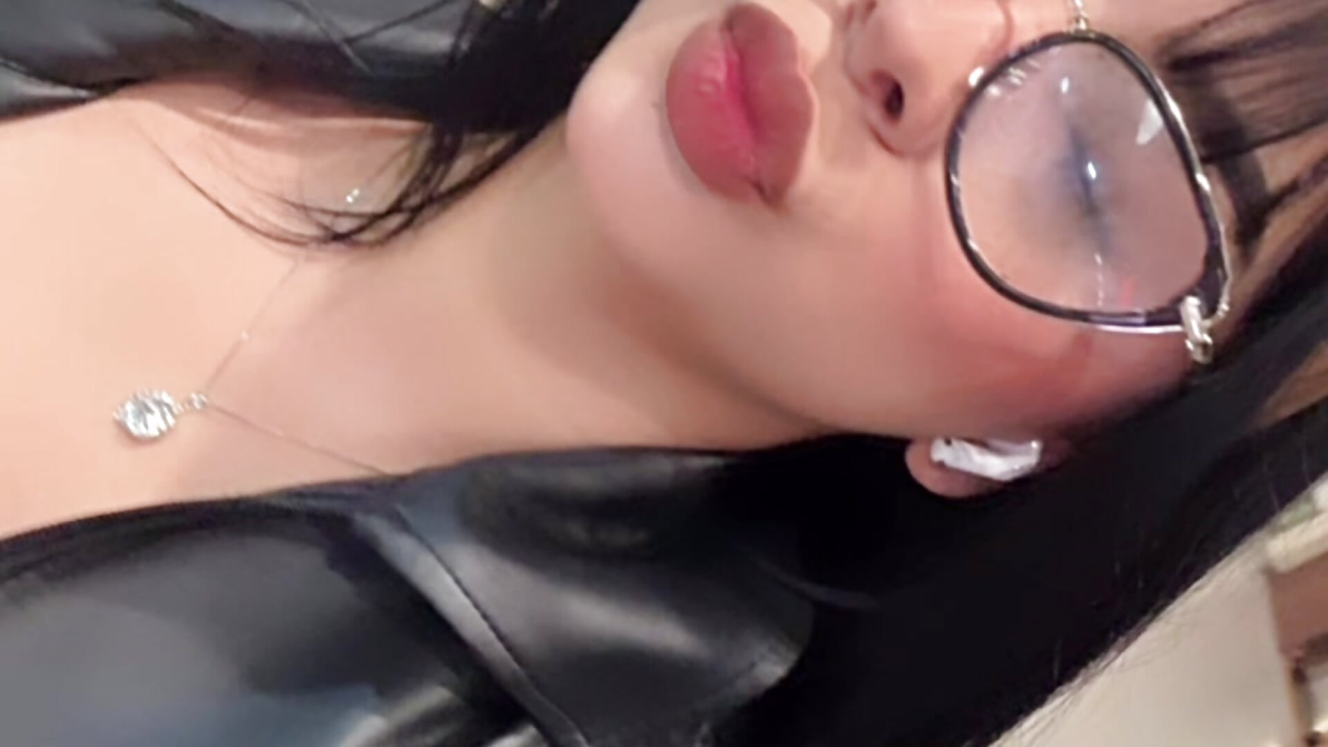 hot girl - Video von LARISSAEVANSS Cam-Model