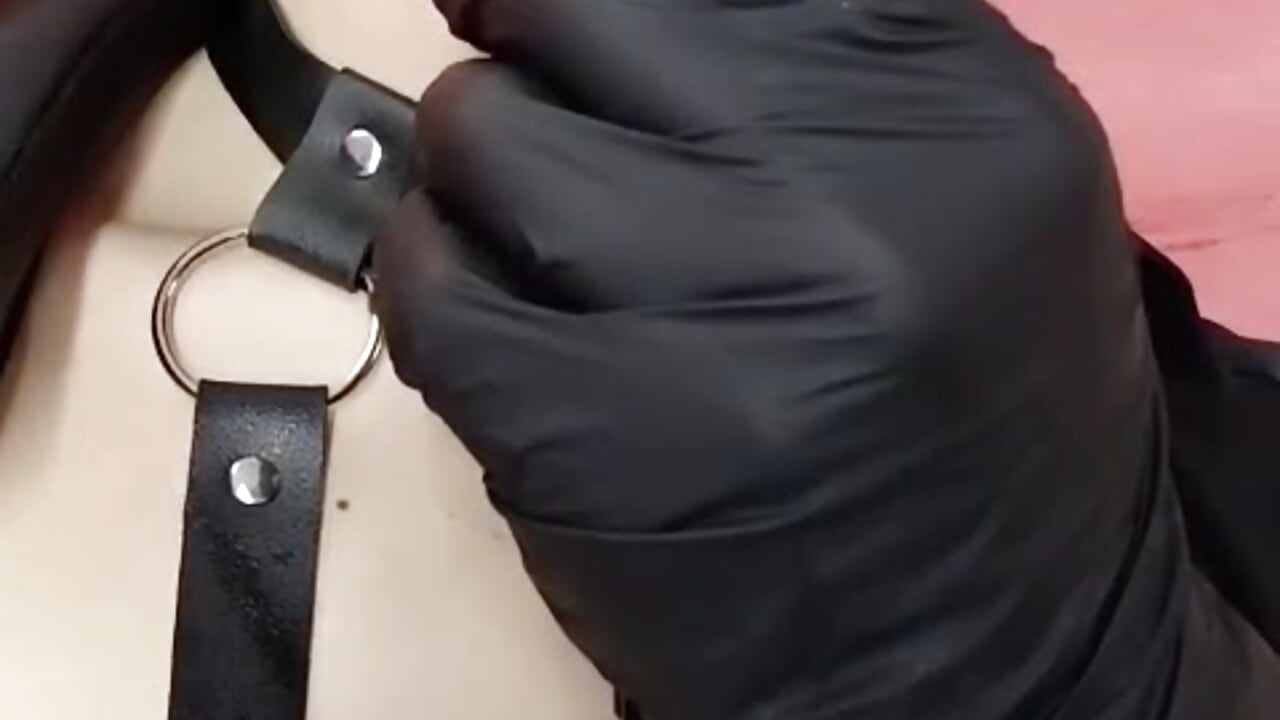 lips pearcing - video oleh model kamera Eliot_X