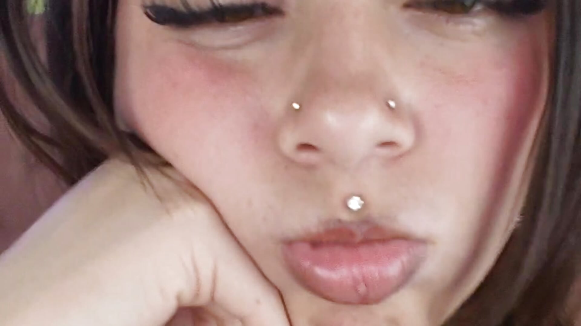 PIERCING — filmik jinx_candy, modela(-lki) na kamerkach