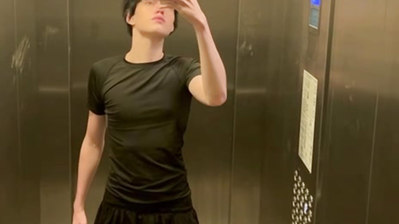 jogging) - video di JohnGaliano modella di cam