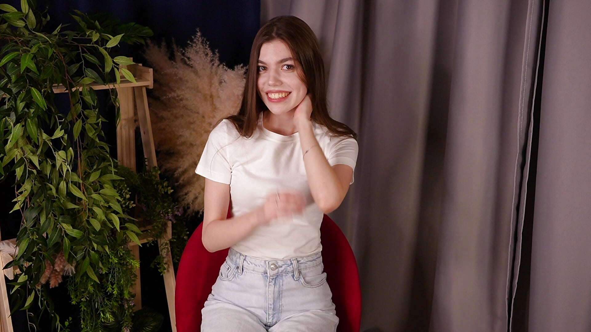 Hearts in Bloom– NeidaGowing kameramodell videója