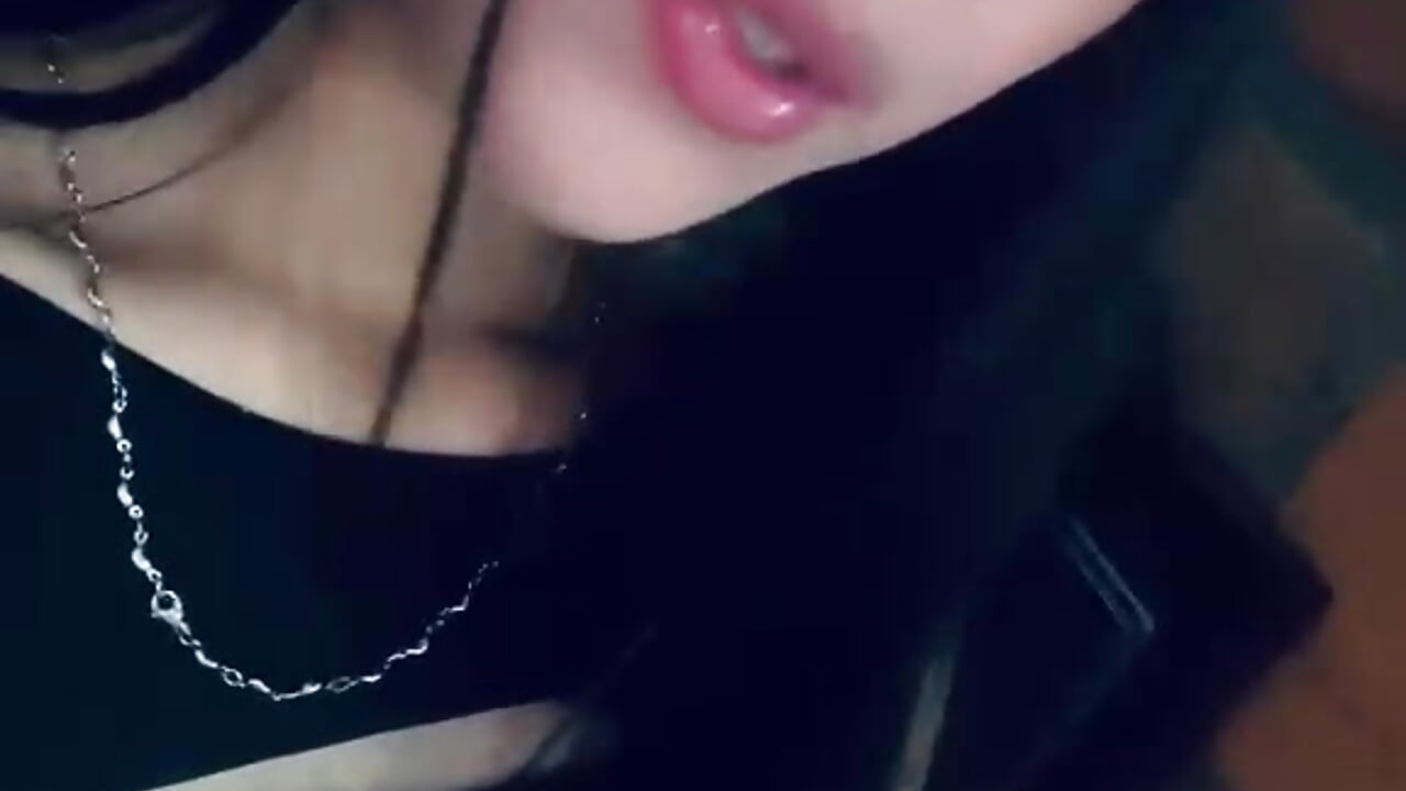 Girl 🍒 – видео вебкам-модели Celeste_71