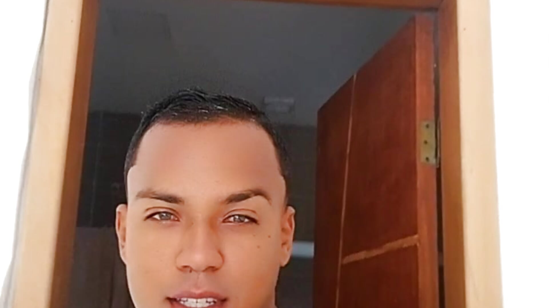 1000225247 – video modela na kameri Coringa777rj