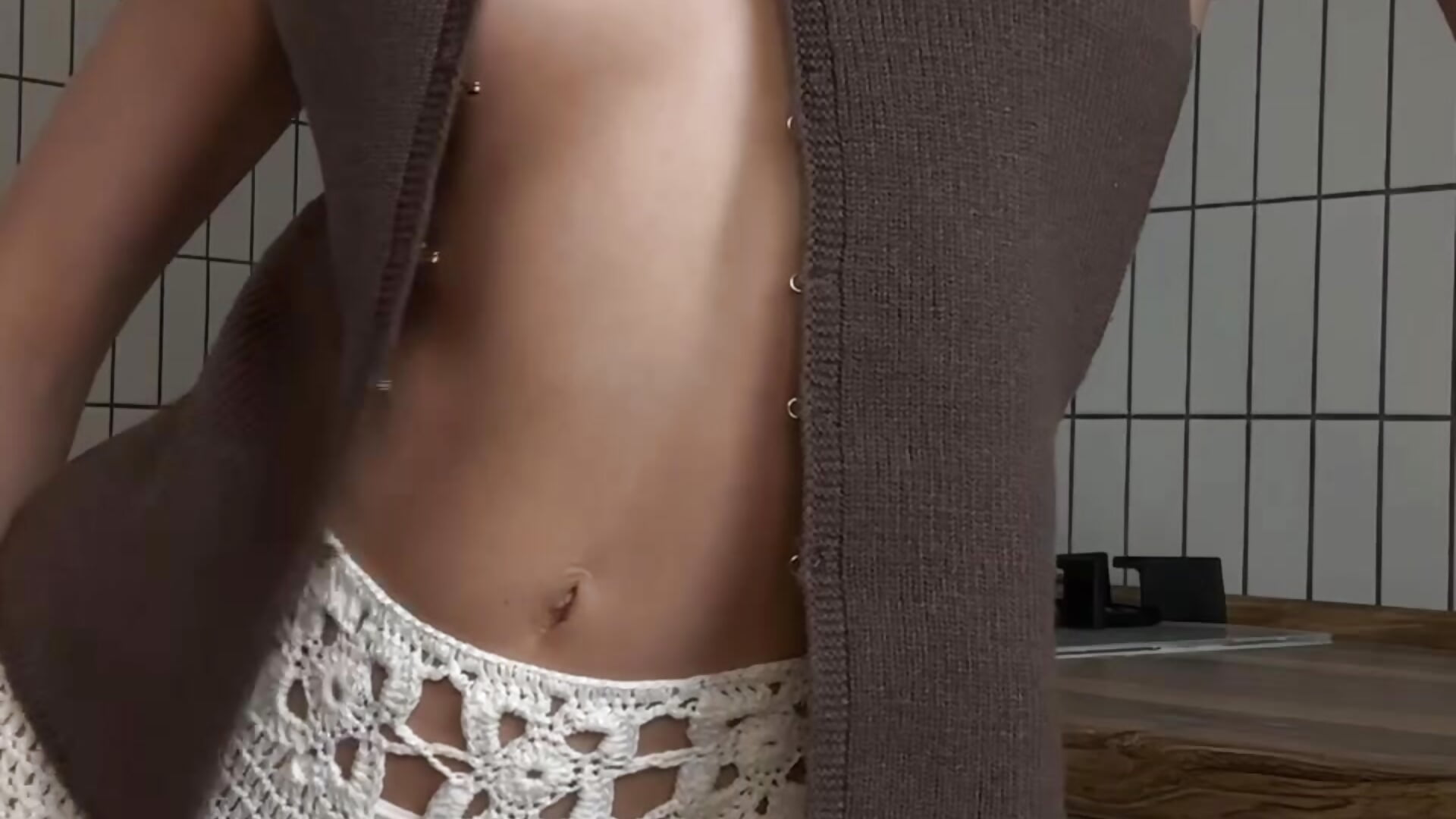 ooops 💜 - Vídeo de EvaHumbles, modelo de vídeos