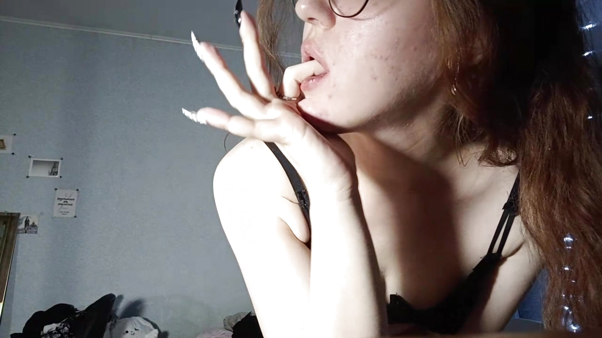 Drawing You… Without Looking - video by HedyContras cam model