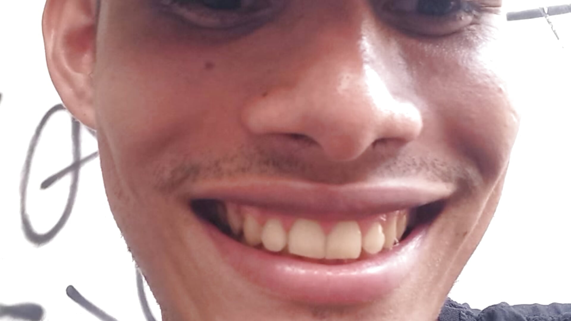 FB_VID_4720298778956568757 - video by gingavi cam model