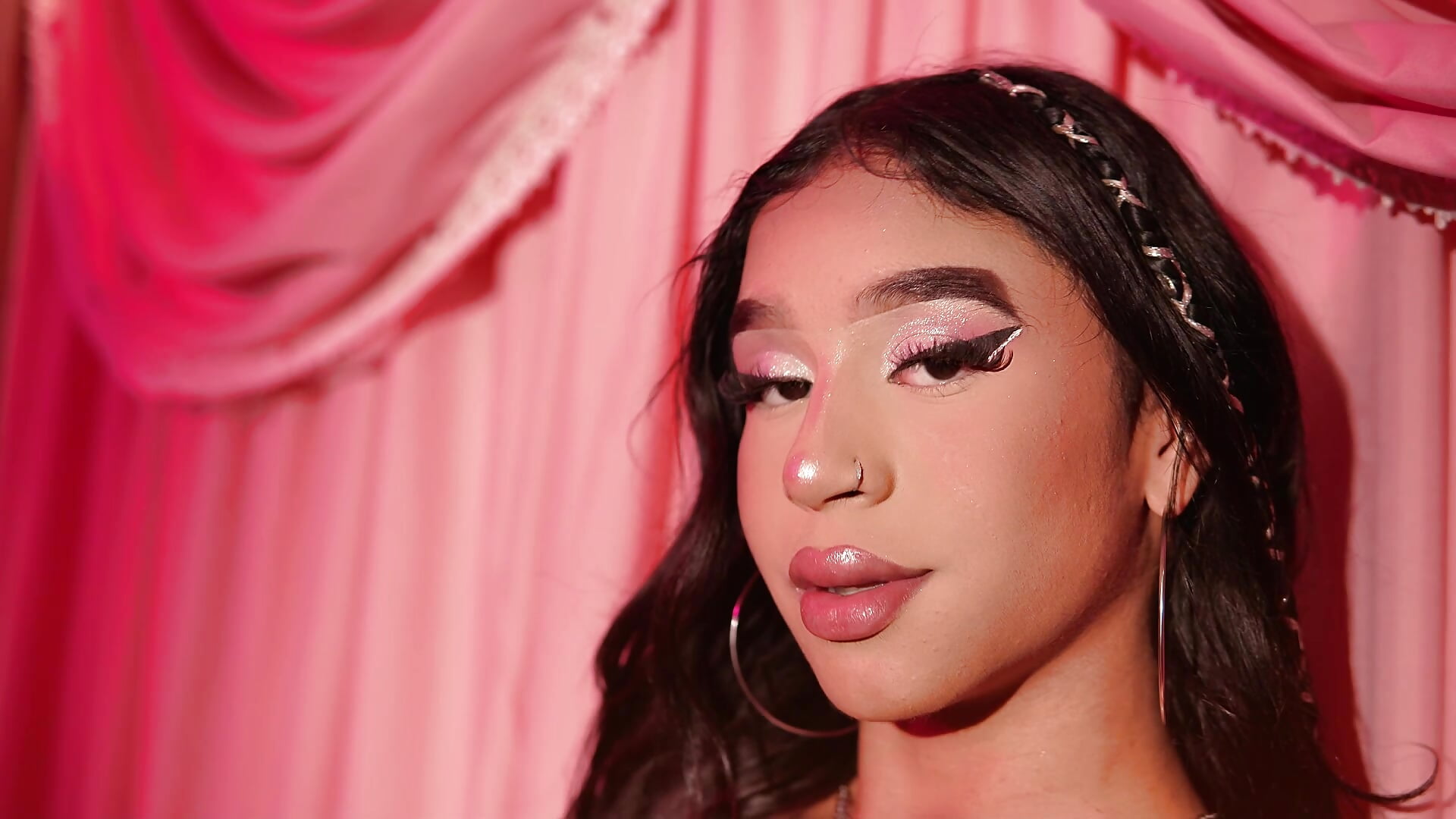 I feel like a bad girl on Valentine's Day 😈 - วิดีโอโดย _PaulinaDoll_ โมเดลแคม