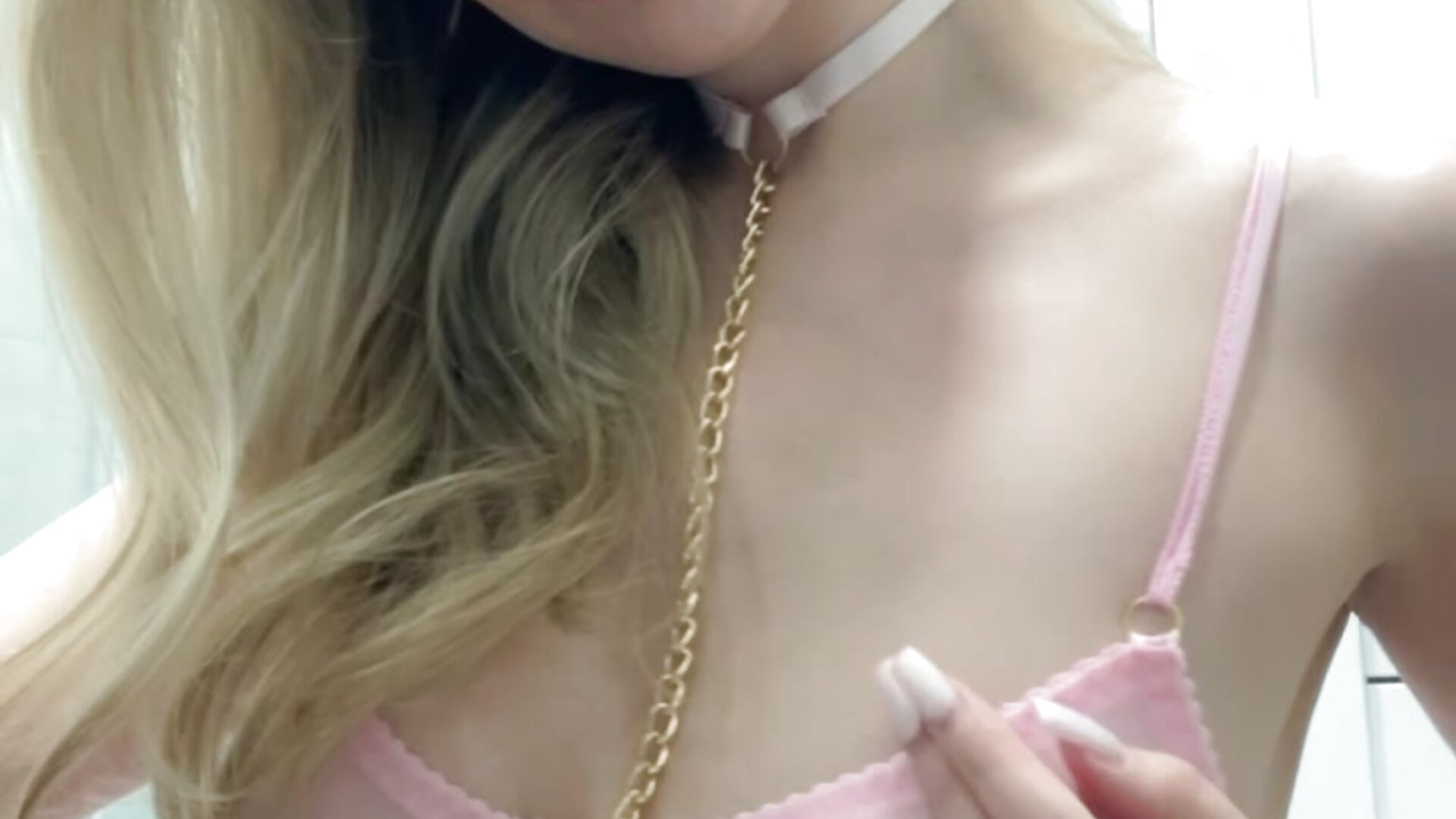 Eat me out – video od webkamerové modelky RachelCavalli111