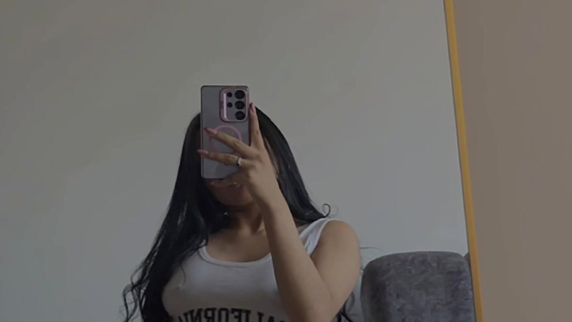 Hey honey! - vidéo du modèle de showcams Emilyy05_