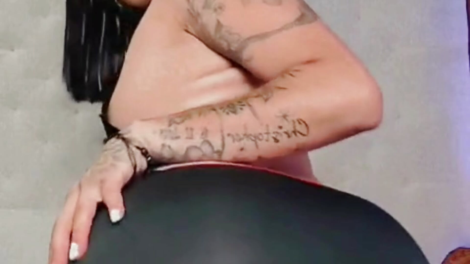 I want to bounce my ass on your face, I want to bounce my holes