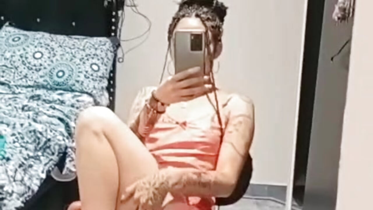 ... - video by leslie_thompson cam model