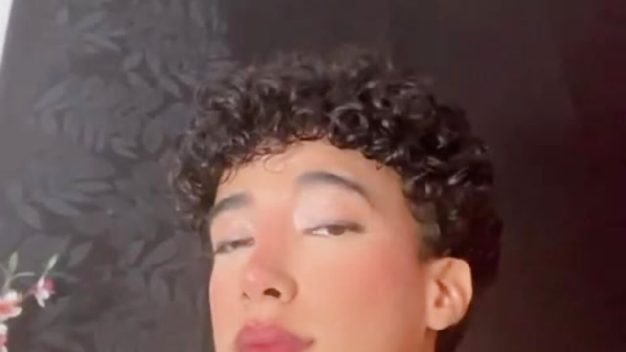 Pleasure_boys_hot – popularni video modela na kameri 4992