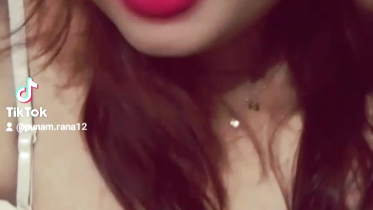10695 – video od webkamerové modelky nepalicouple123