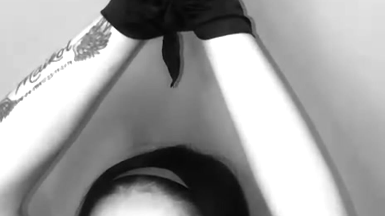 all mine - video di Scarlet_and_naomi modella di cam