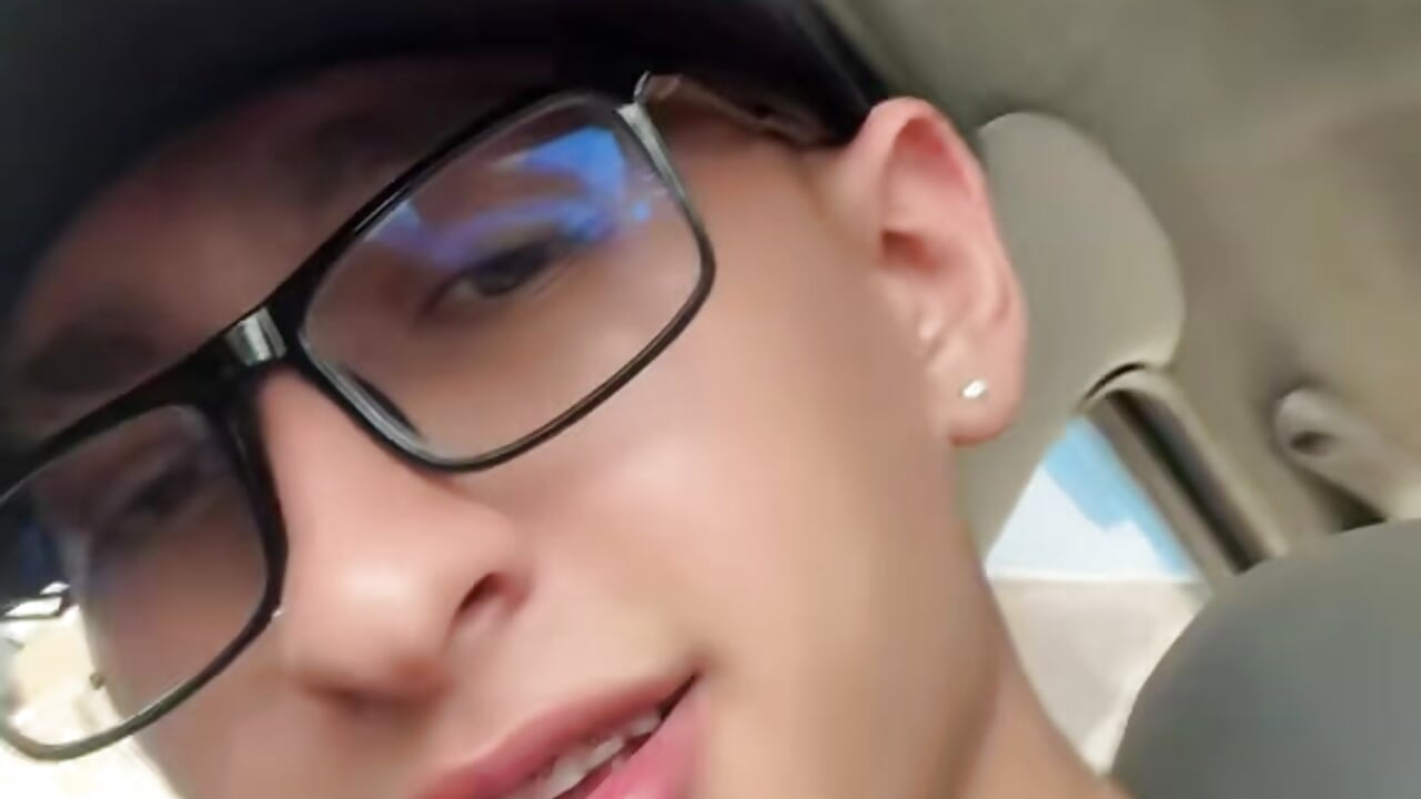 Car – видео вебкам-модели neithan_sleitherx