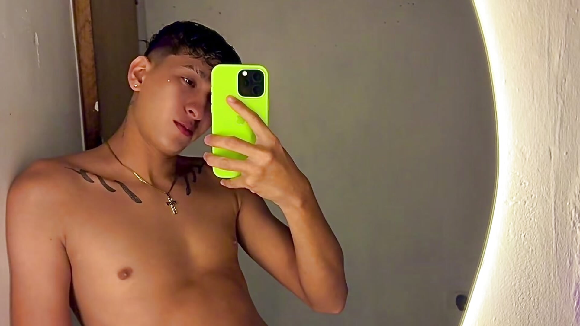 Hot guy – видео вебкам-модели neithan_sleitherx